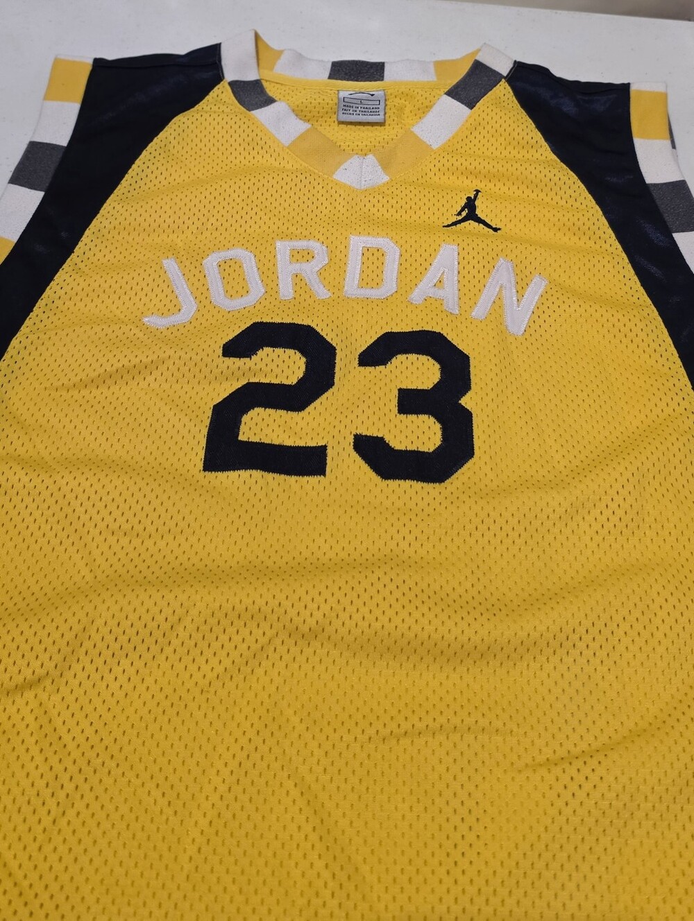 Jordan Brand Yellow Mesh 23 Basketball Jersey YOUTH L